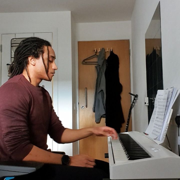 Been learning Piano for about 2.5 months now 🙂

Bit of Somnus from FFXV
